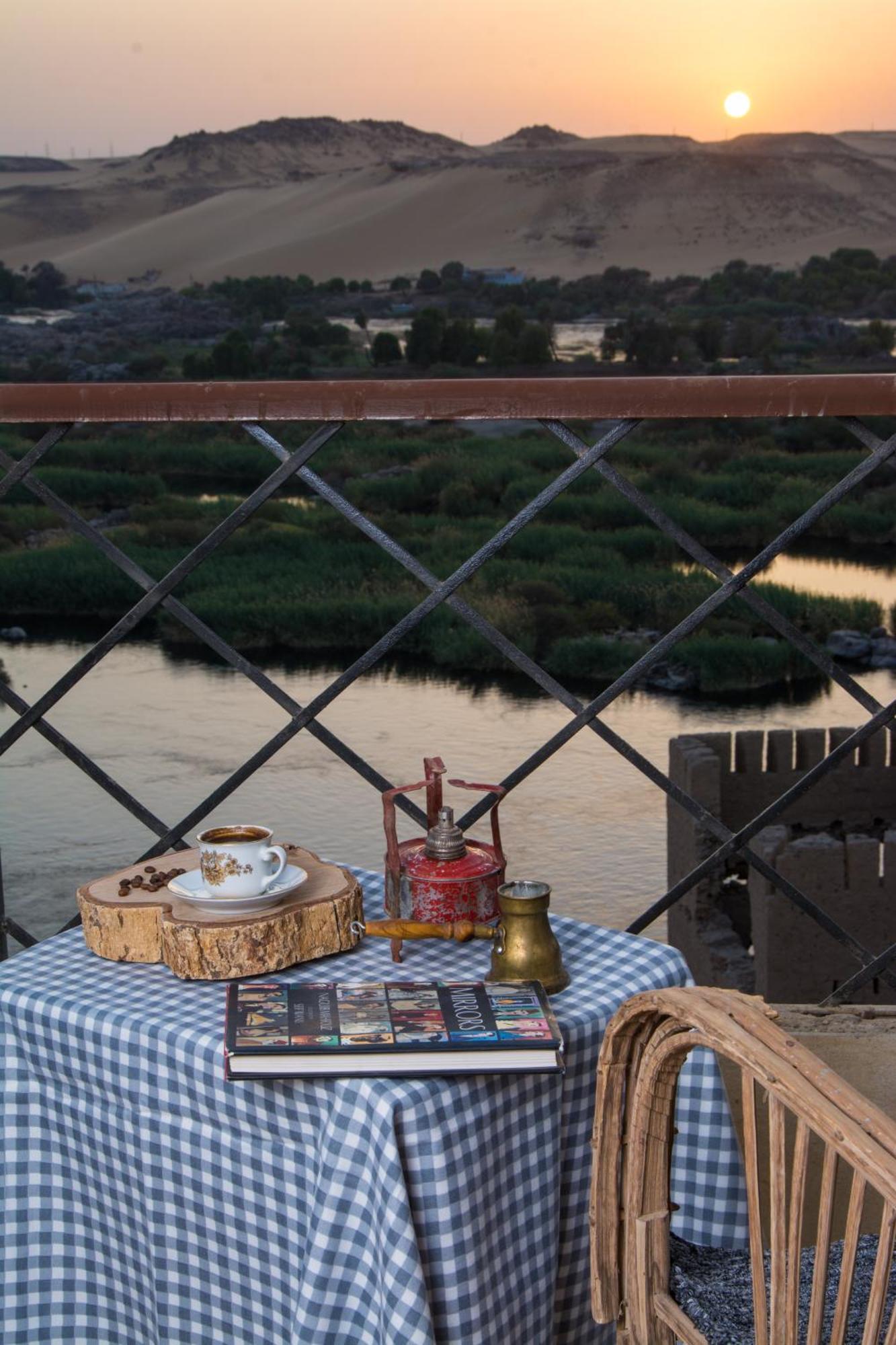 Aswan Nile Palace Eksteriør bilde