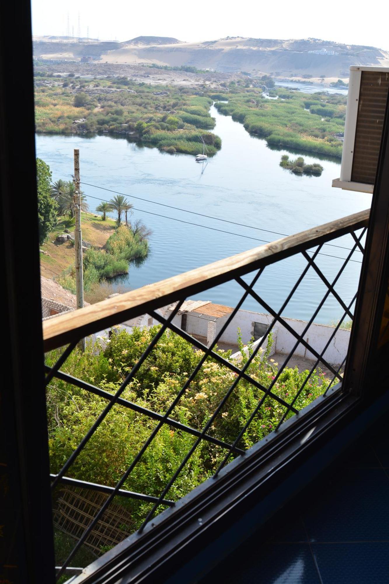 Aswan Nile Palace Eksteriør bilde