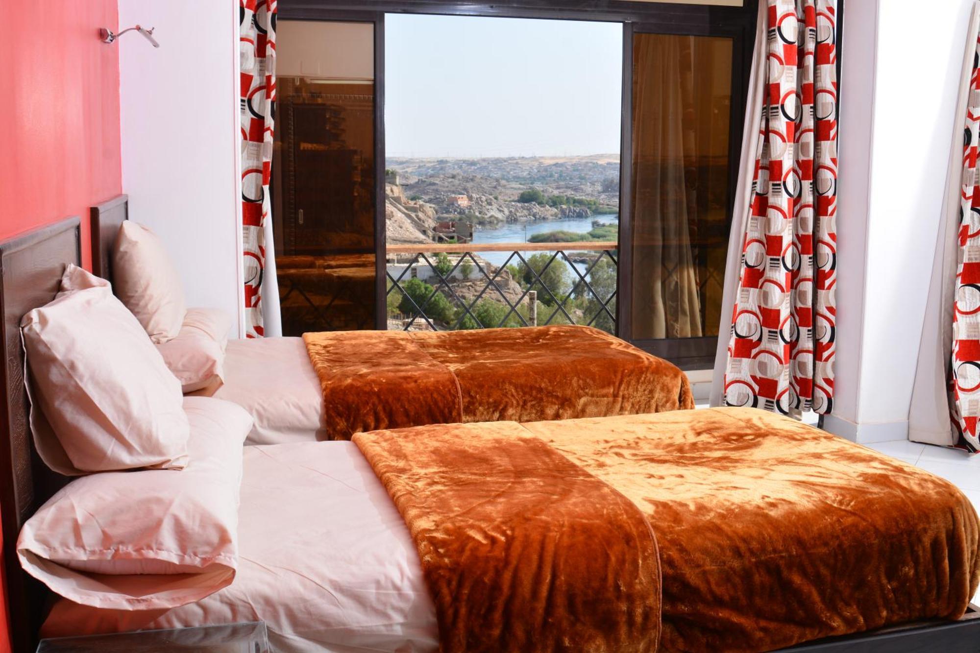 Aswan Nile Palace Eksteriør bilde