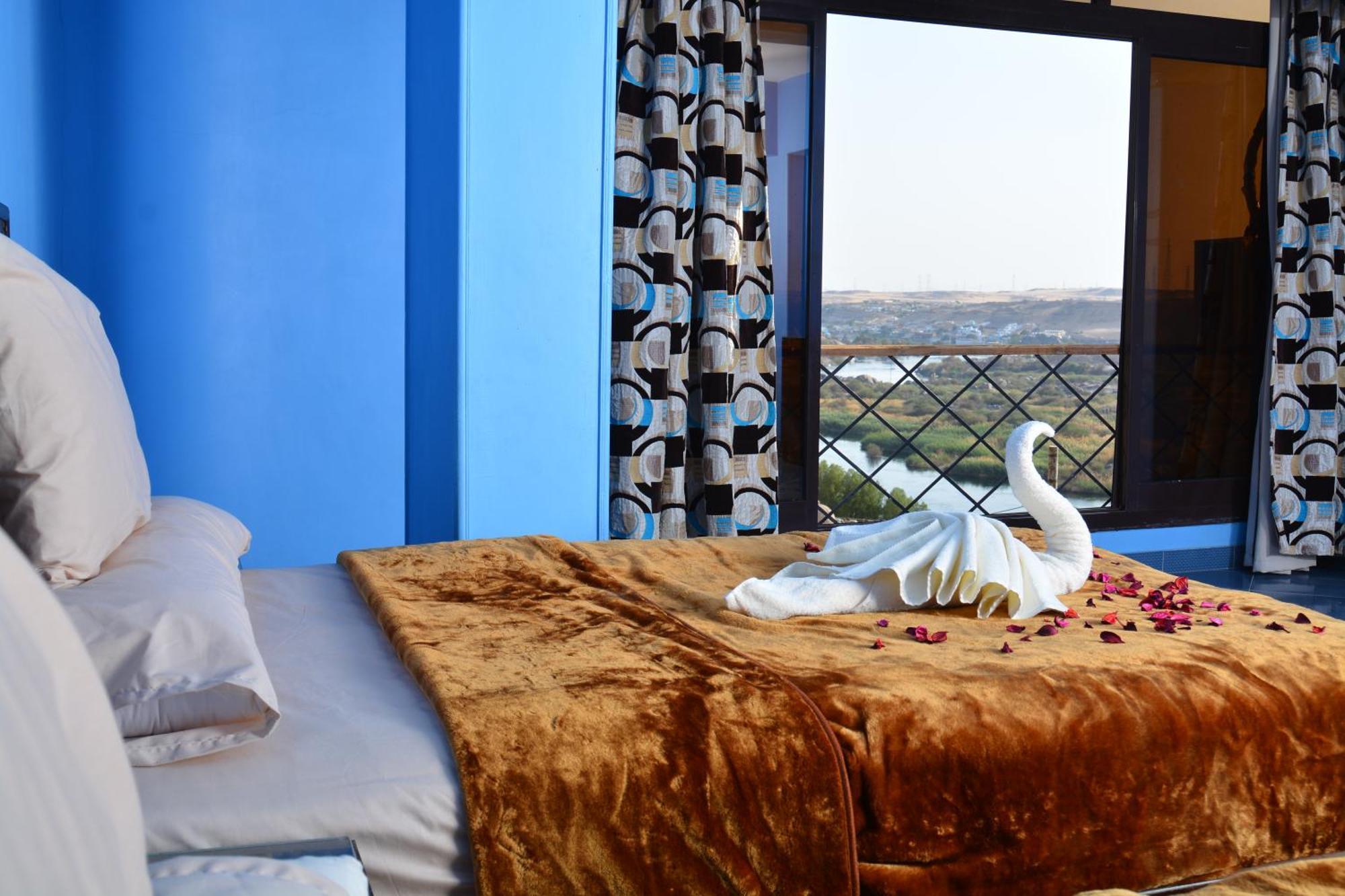 Aswan Nile Palace Eksteriør bilde